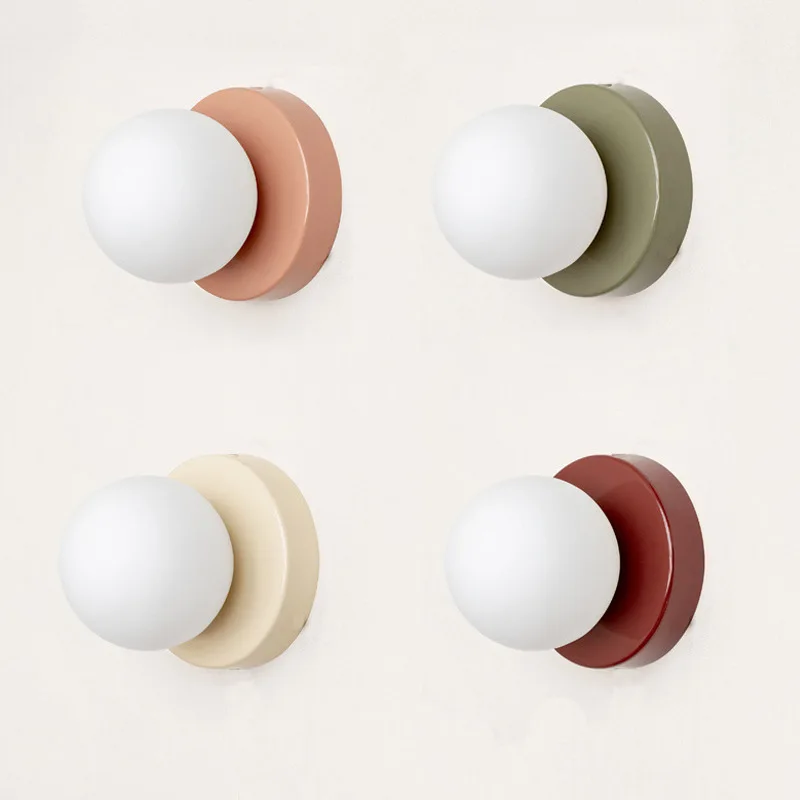 Lámpara de Pared Pequeña Estilo Macaron, Base de Hierro con Pantalla de Plástico en Forma de Bola, Aplique de Luz Moderno para Decoración del Hogar, E27