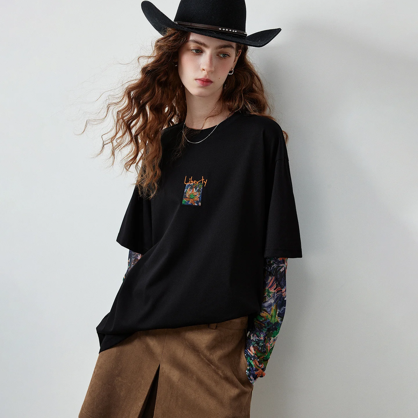 Camiseta de manga larga para mujer TOYOUTH, nueva colección otoño 2026, de algodón, diseño de dos piezas falsas, con hombros caídos, estilo urbano y casual.