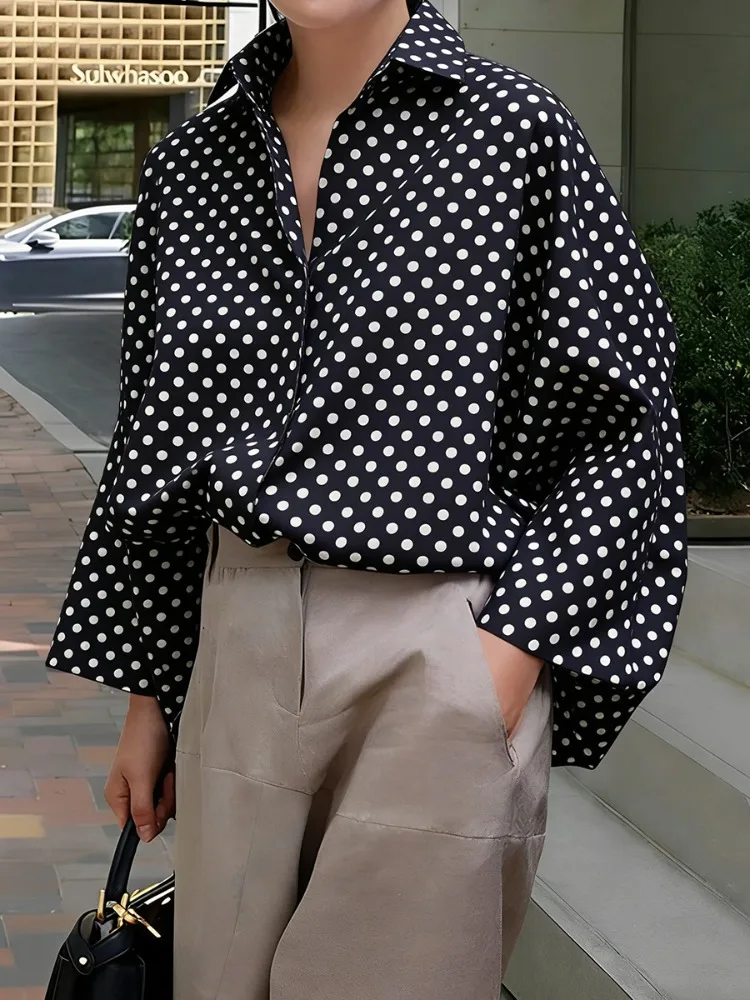 UOOZEE 2026 Nuevas Blusas Oversize con Estampado de Puntos para Mujer, Mangas Largas, Contraste de Color Blanco y Negro, Camisas Casuales a la Moda