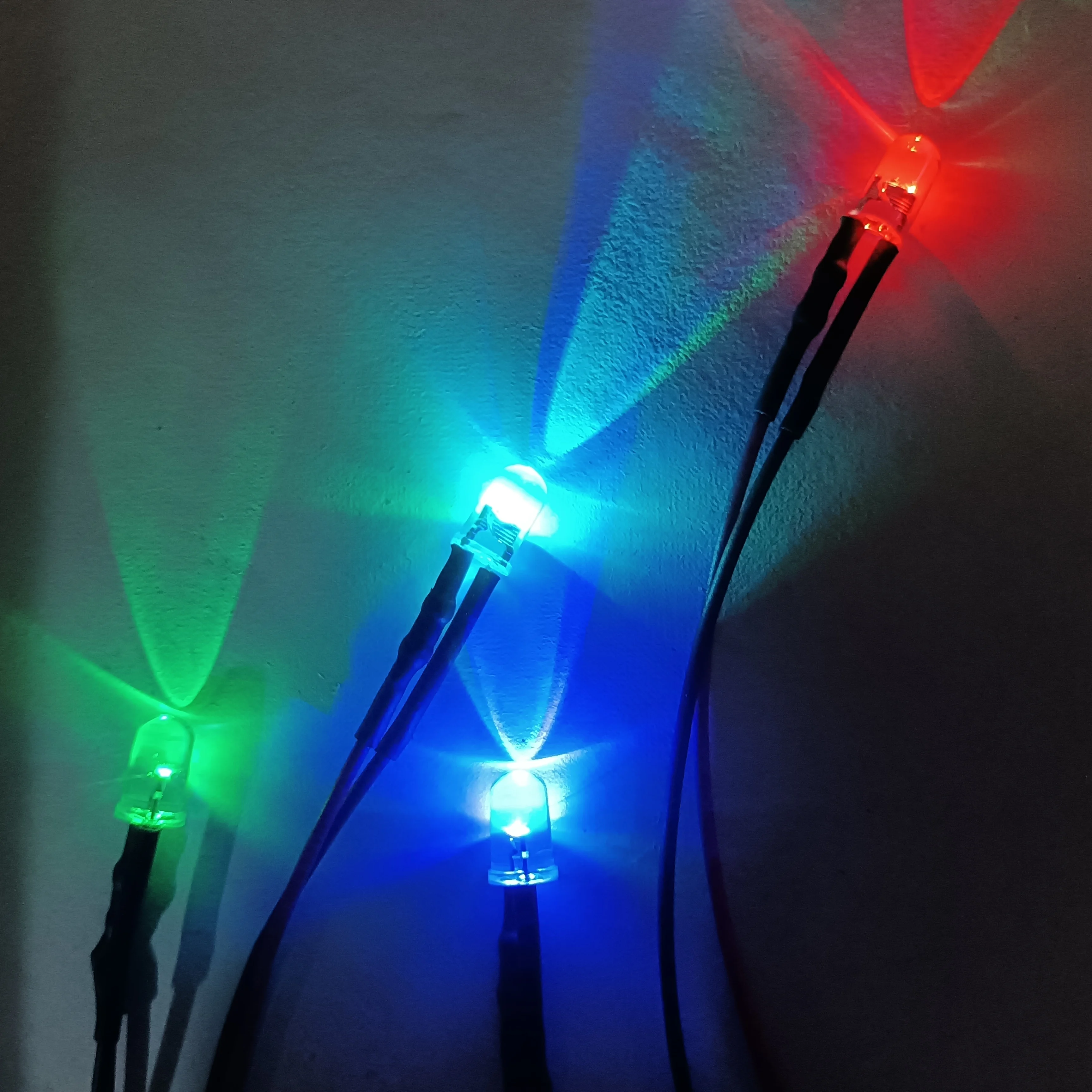 Puerto USB con cable de luz LED modelo de luz atmósfera de grupo luz nocturna pequeña fuente de luz manual rojo, verde, azul, amarillo, blanco