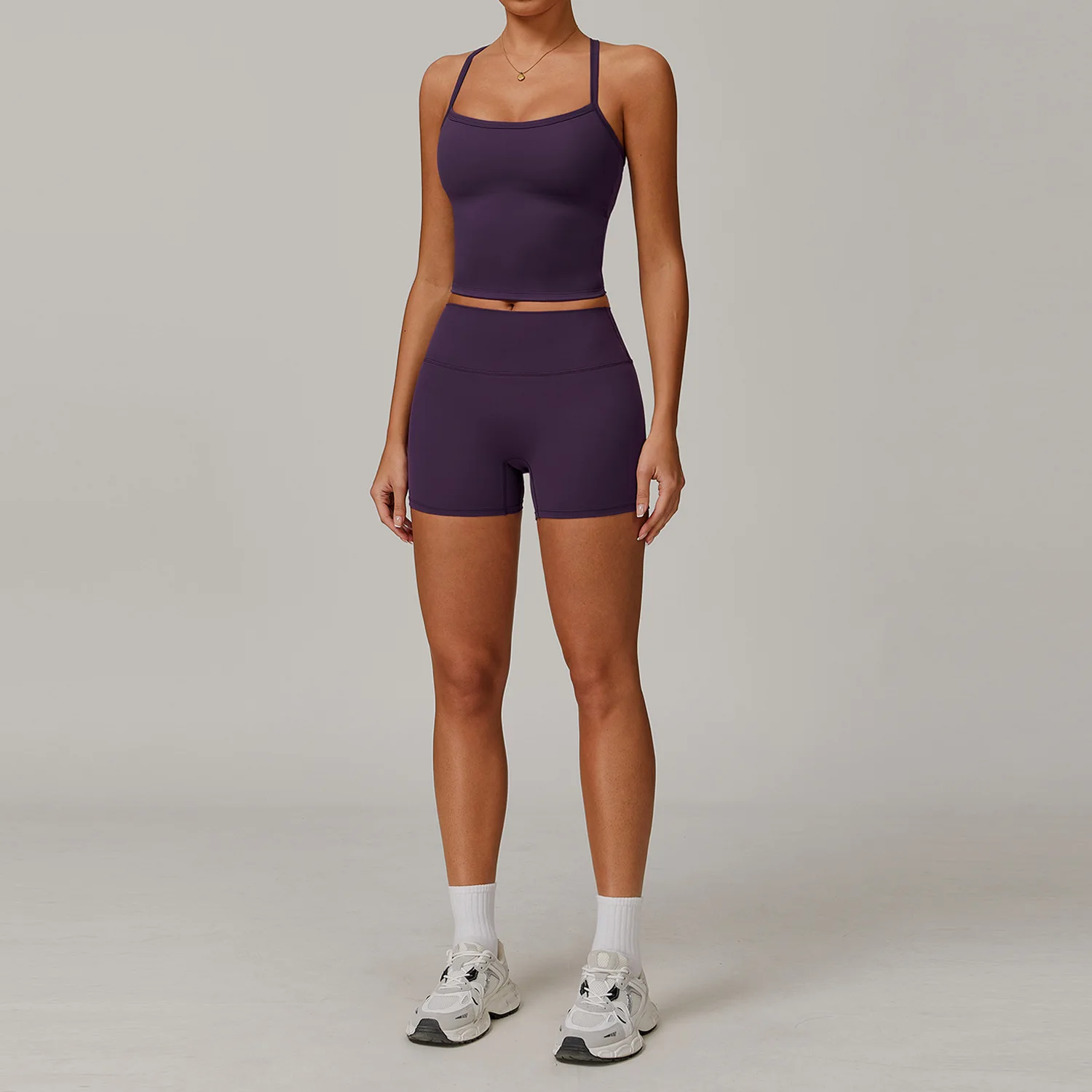 Conjunto de yoga cepillado para mujer con sujetador deportivo acolchado y pantalones cortos de cintura alta Conjunto de salón a juego para entrenamiento cómodo