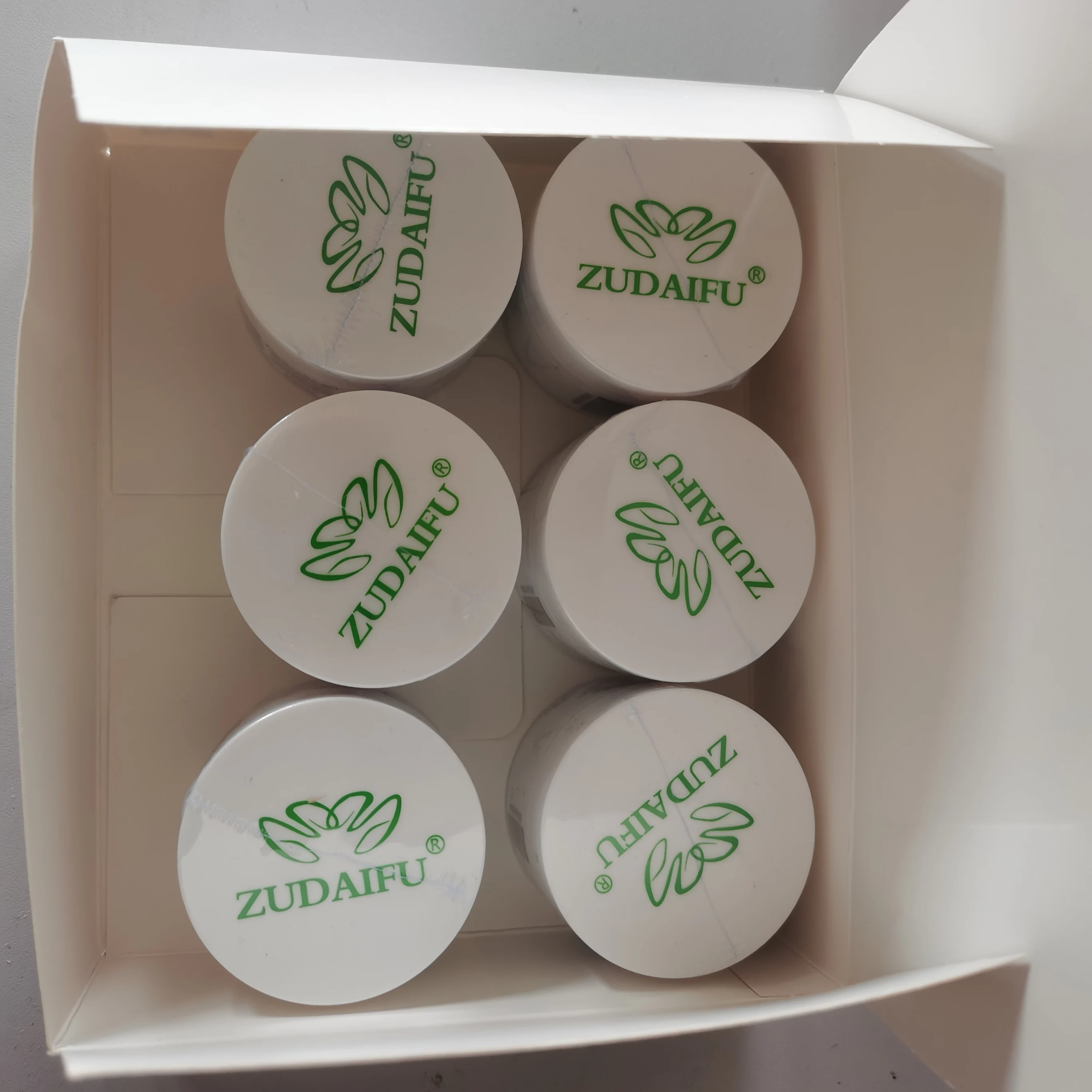 10 Uds Zudaifu crema hidratante a base de hierbas de tercera generación crema fresca e hidratante crema para el cuidado de la piel 15/30g