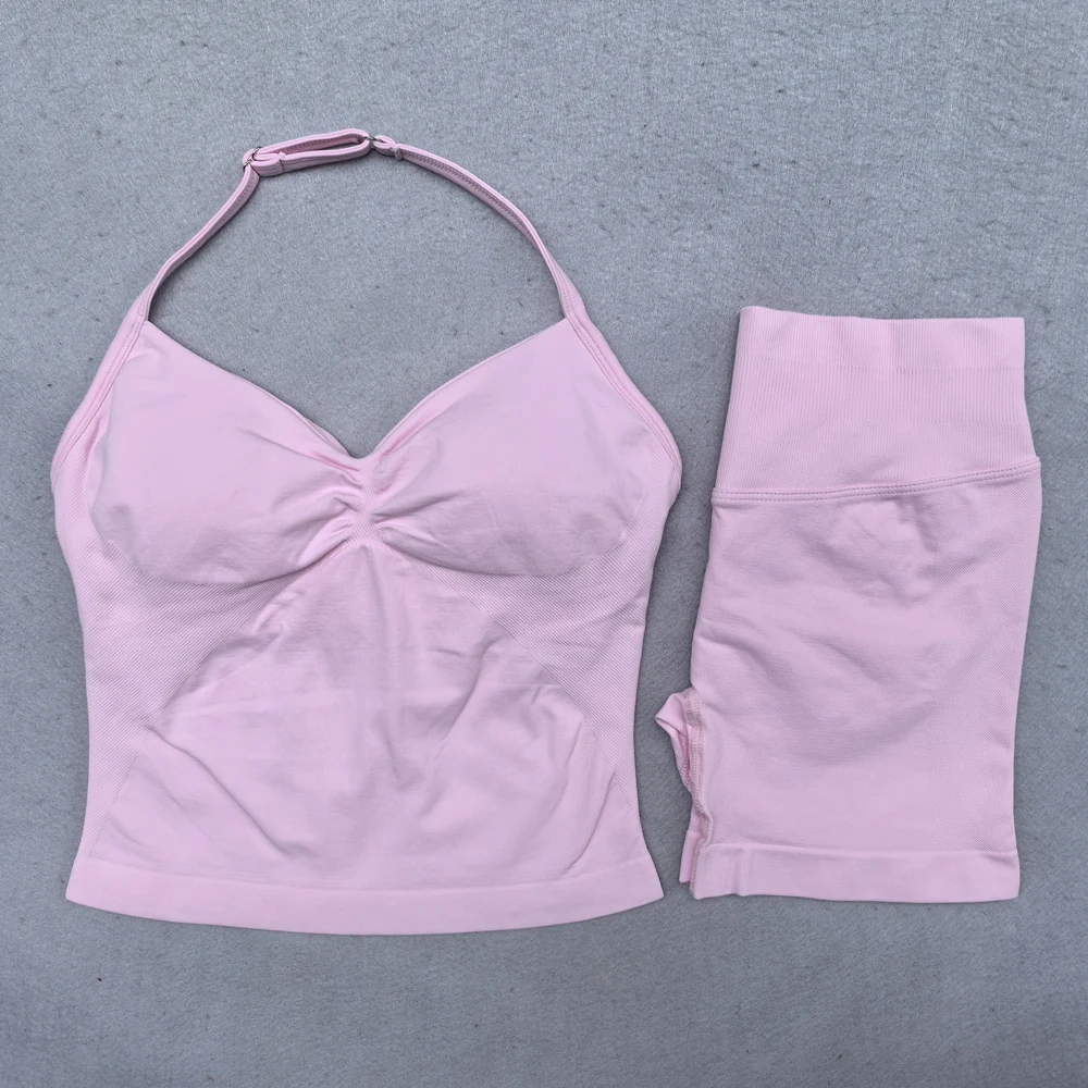 Conjunto de Yoga de 2 piezas para mujer, Tops con espalda descubierta y cuello Halter, pantalones cortos sin costuras de cintura alta, traje de gimnasio, ropa deportiva, conjuntos de entrenamiento