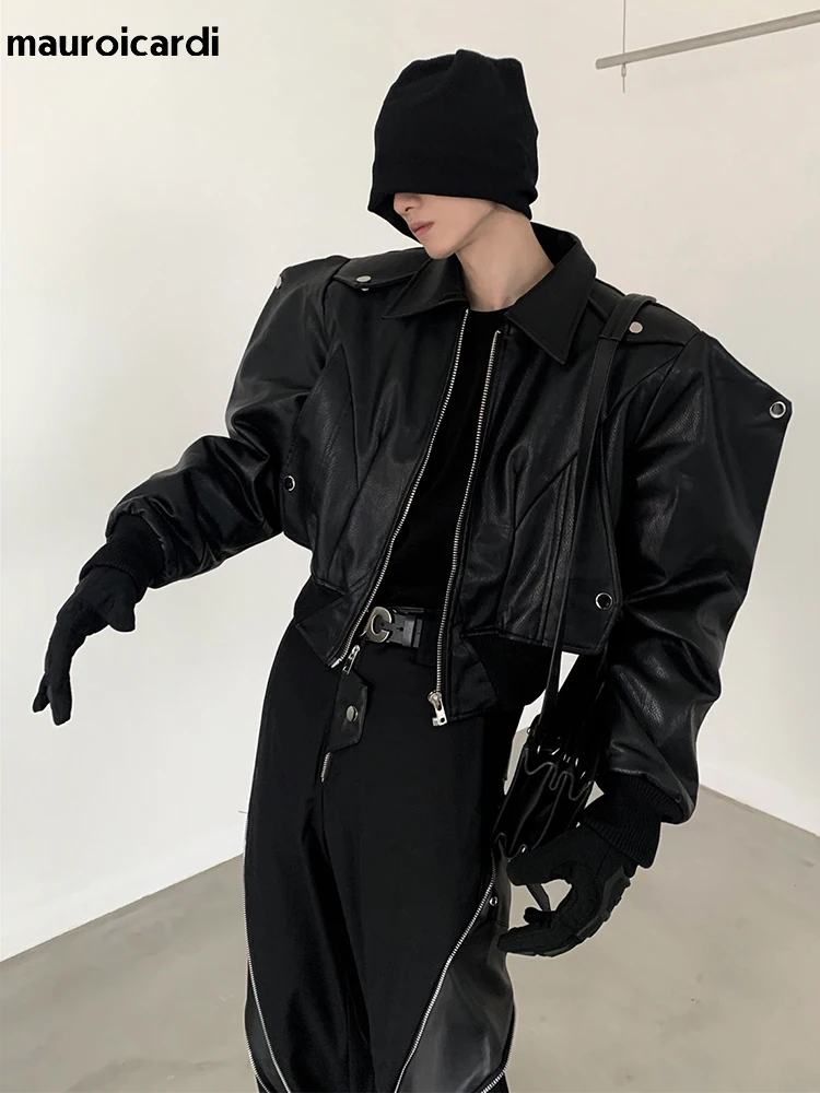 Mauroicardi primavera otoño fresco guapo corto de gran tamaño negro Pu chaqueta de cuero hombres con hombreras cremallera de manga larga 2023