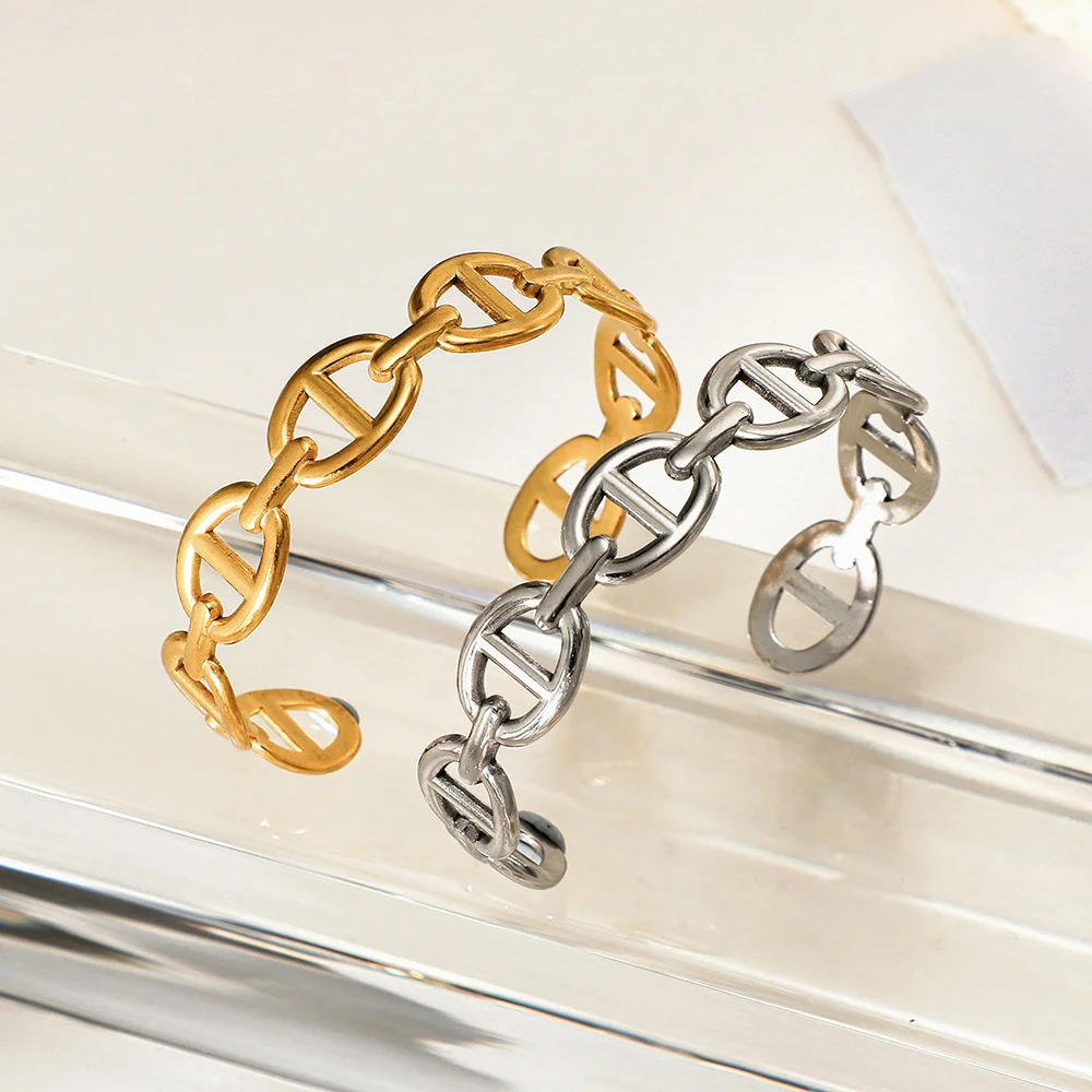 Pulsera abierta de acero inoxidable con diseño de nariz de cerdo, chapada en oro, a prueba de agua y resistente a la decoloración, para mujer.