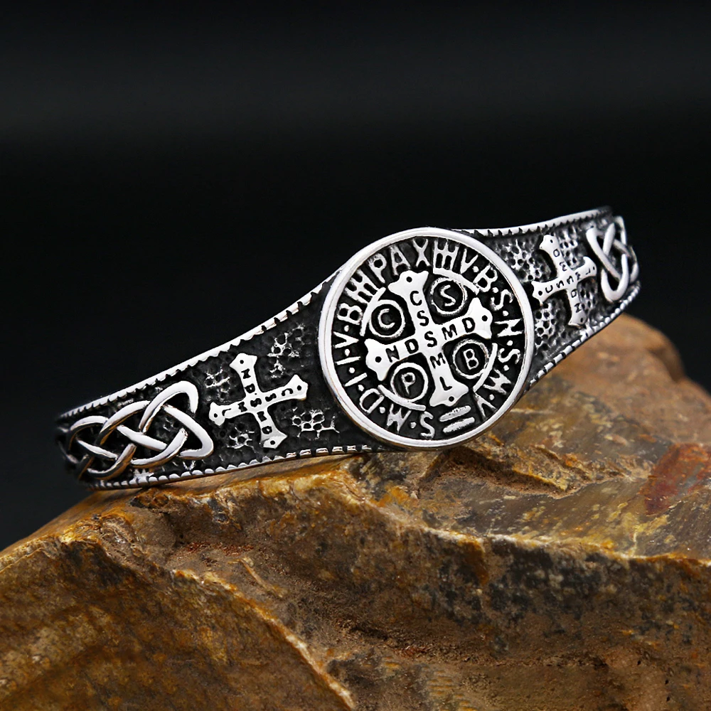 Nueva pulsera clásica de San Benito CSPB para hombres y mujeres, brazaletes con apertura cruzada de moda de acero inoxidable, joyería de motorista, triangulación de envíos