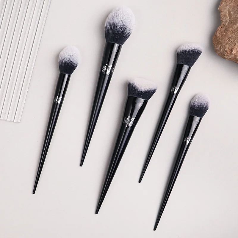 Juego y Kit de brochas de maquillaje Kat Von D, base, colorete, resaltador, corrector en polvo, brocha para esculpir sombra de ojos, brocha de maquillaje de marca KVD
