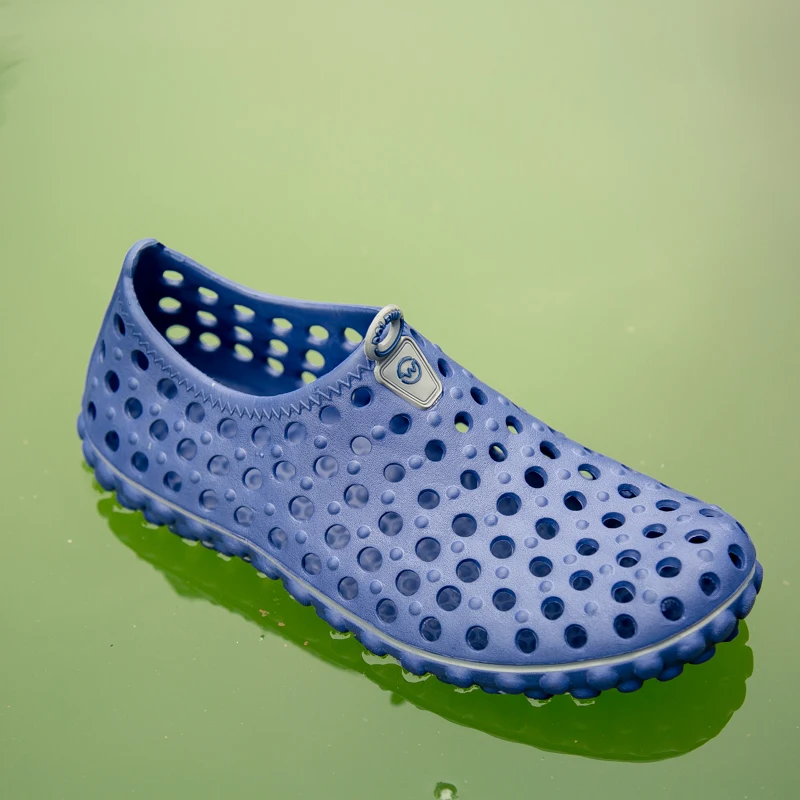 Gran oferta de verano para hombres y mujeres, sandalias de playa al aire libre, zapatos con agujeros, par de deportes acuáticos, zapatos de secado rápido, zapatos acuáticos