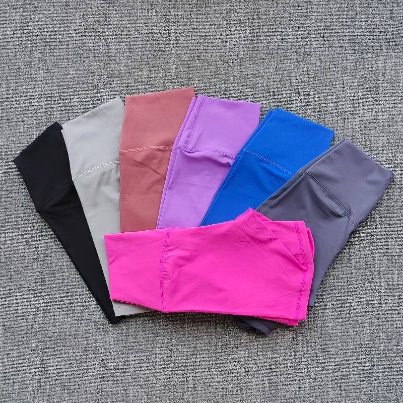 Pantalones cortos deportivos para mujer, pantalones cortos de Yoga de cintura alta, ajustados, levantadores de glúteos, gimnasio, correr, pantalones cortos de nailon de alta elasticidad