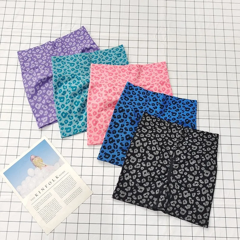 Pantalones cortos de motociclista de cintura alta con estampado de leopardo para mujer, levantamiento de glúteos de melocotón, ajustados, de secado rápido, elásticos para correr, yoga y fitness