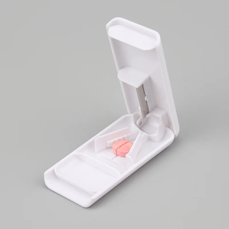 Cortador de Pastillas y Divisor de Medicamentos, Caja de Almacenamiento de Medicamentos, Práctico para Alimentar Mascotas, Mini Portátil, Ahorra Esfuerzo