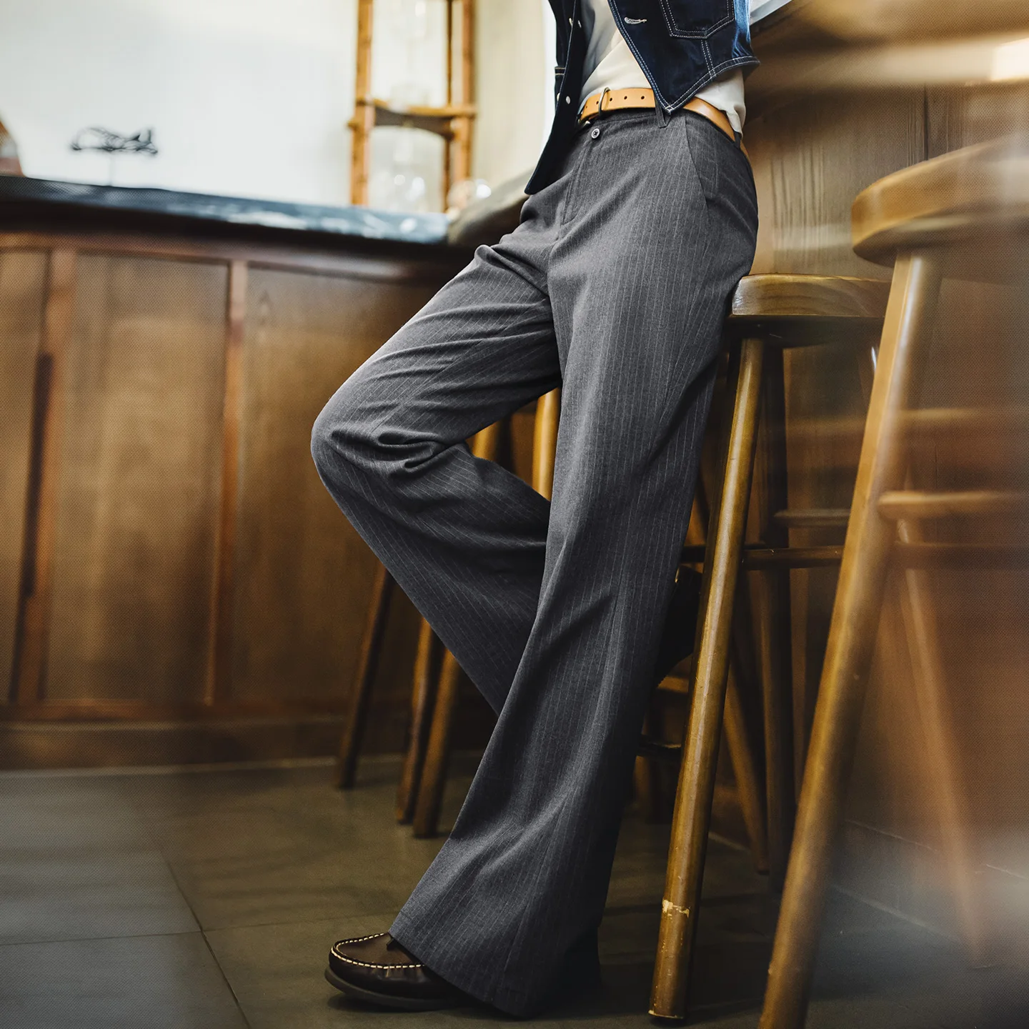 Pantalones de Mujer Maden, Estilo Retro Old Money, Corte Acampanado, Gris a Rayas, Textura Delgada y Drapeada, Formales, Casuales de Negocios, Verano