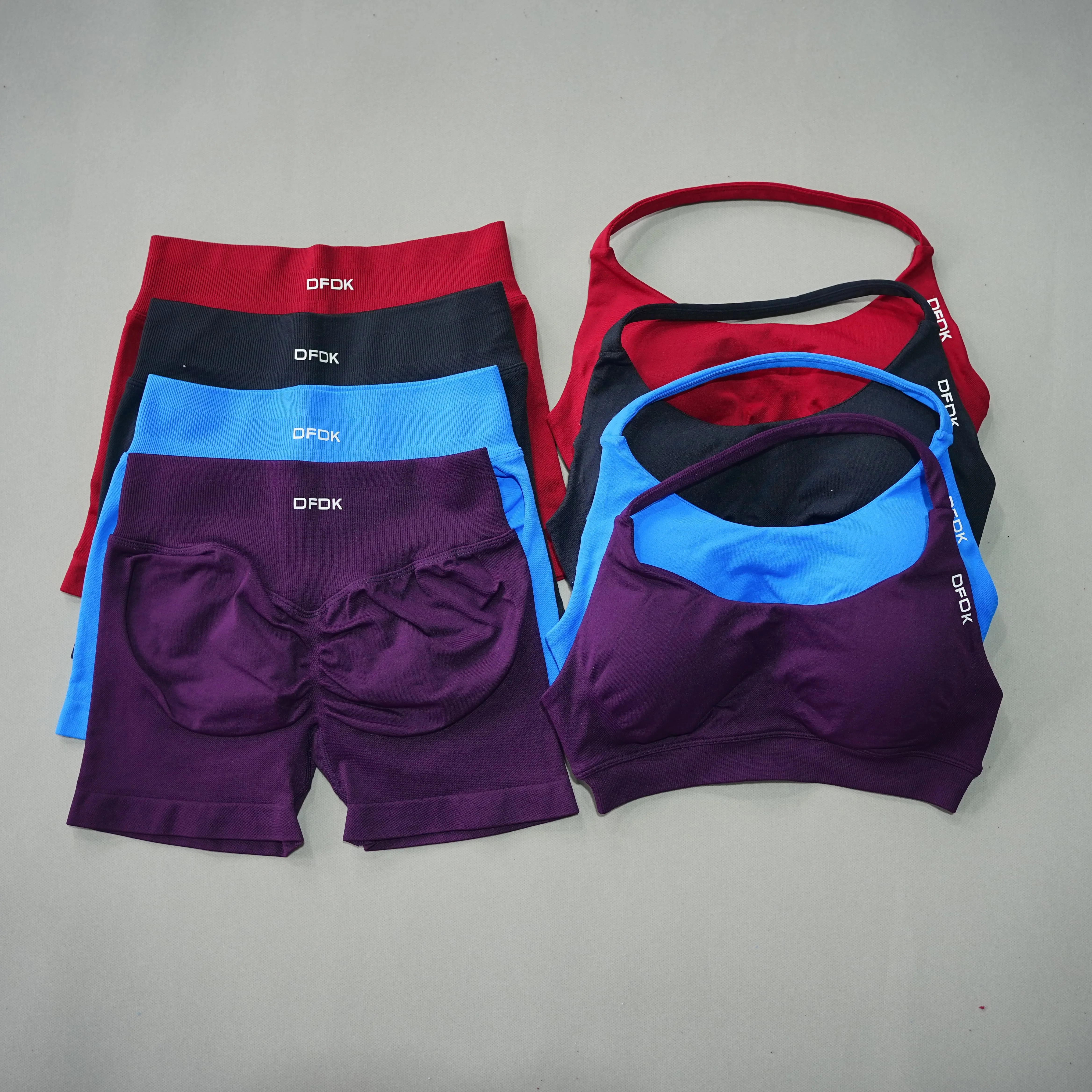 DFDK Conjunto deportivo de 2 piezas para mujer, sujetador deportivo con cordones, pantalones cortos sin costuras, leggings, yoga, gimnasio, fitness, correr, chándal