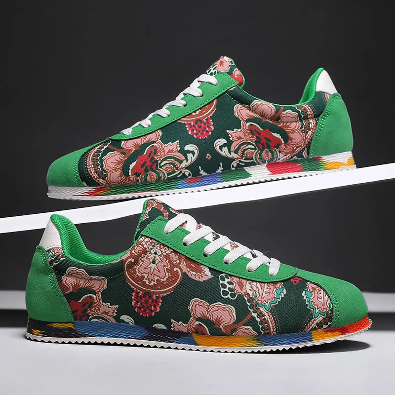 Zapatillas deportivas ligeras para hombre, zapatos planos verdes, calzado atlético, a la moda, novedad
