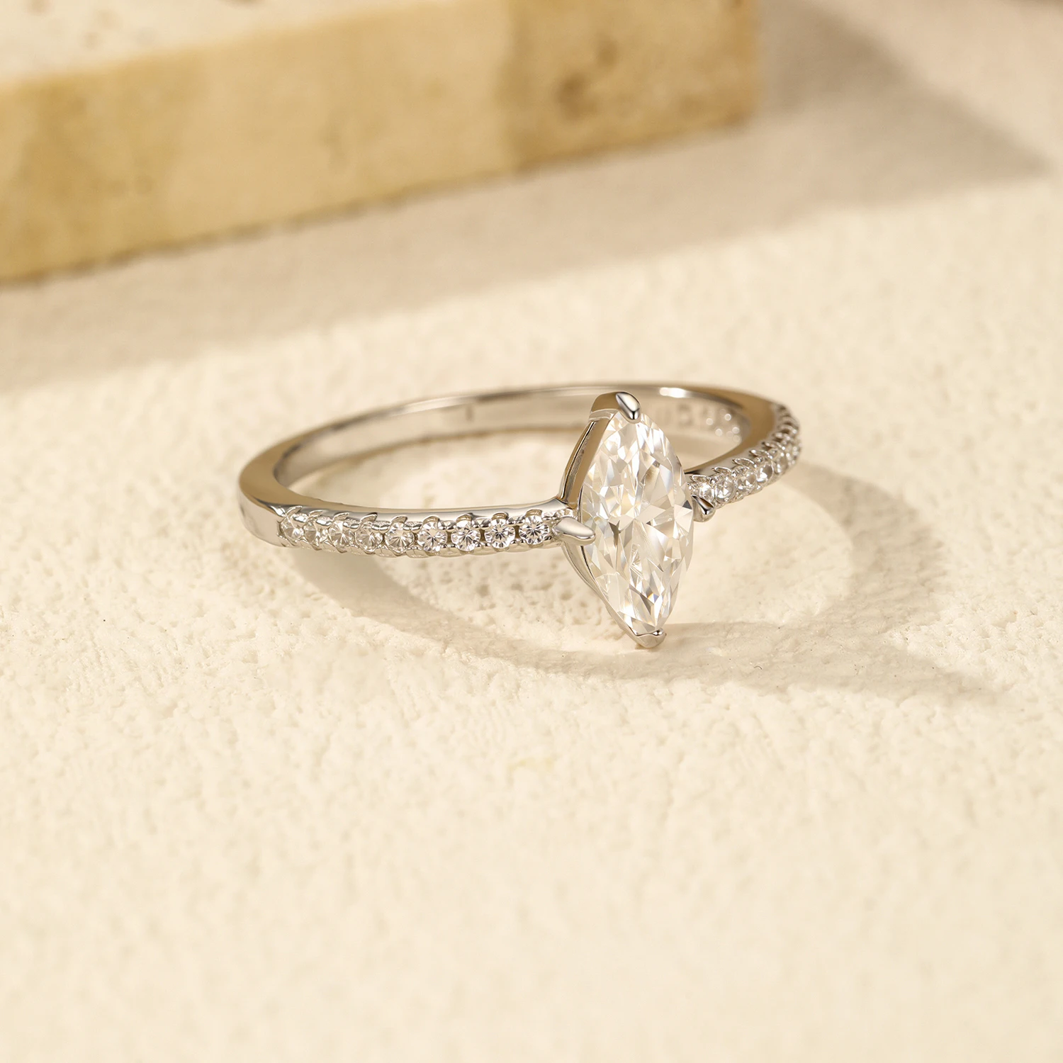 Anillo MODIAN de moissanita con rombos de 0,5 quilates, Plata de Ley 925, anillos de boda de diamantes creados en laboratorio brillantes para mujer, joyería nupcial