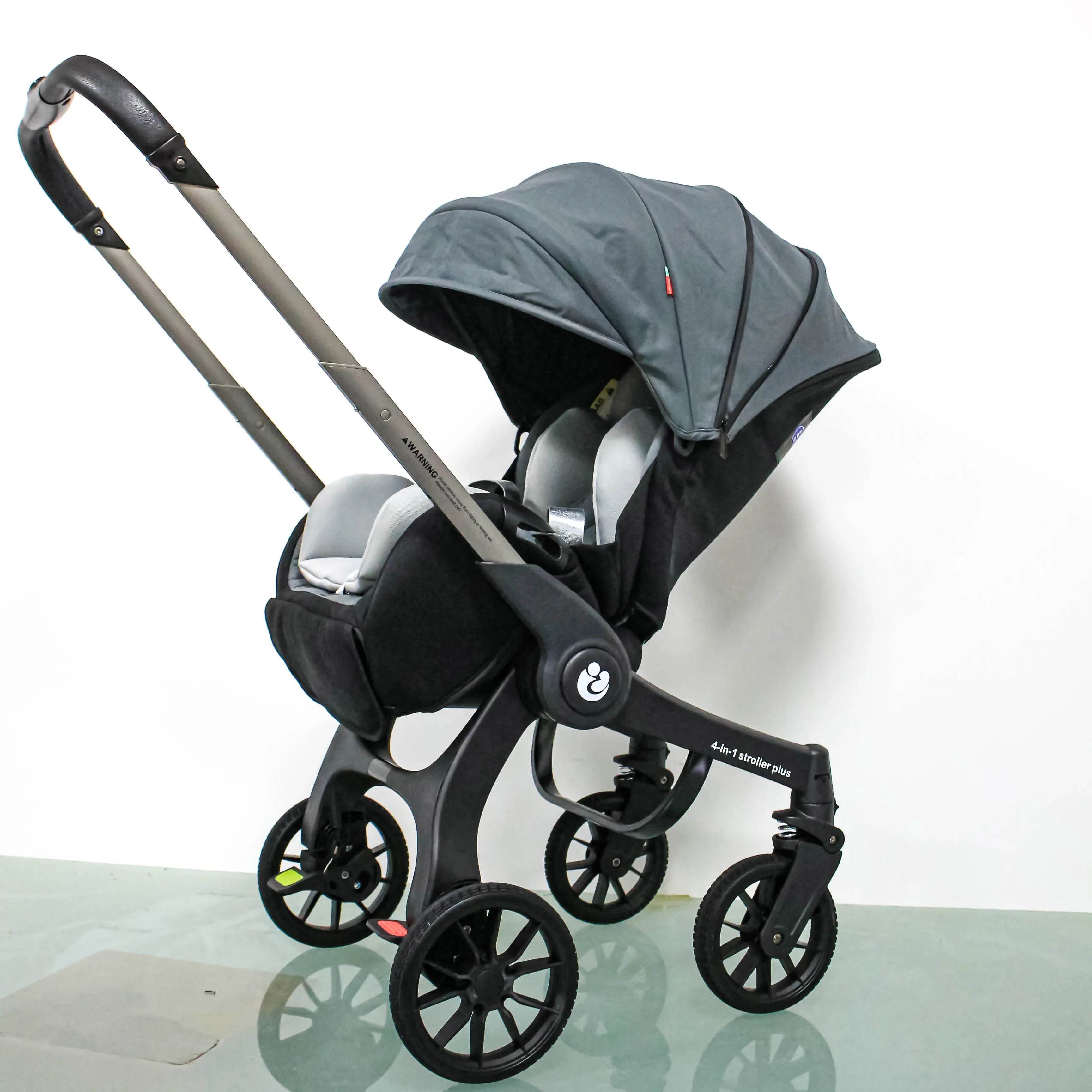 STOCK UE 4 en 1 cochecito de bebé multifuncional bidireccional cochecito de bebé recién nacido 3 en 1 asiento tipo cesta plegable cochecito de viaje ligero