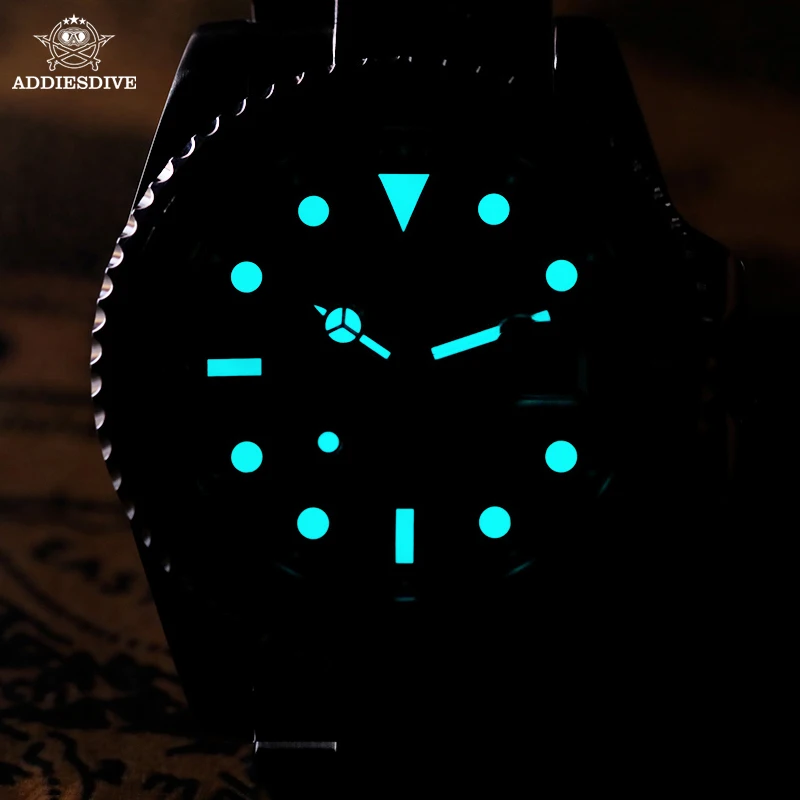 Reloj de buceo ADDIESDIVE para hombre, resistente al agua hasta 200m, BGW9, bisel de cerámica superluminoso, elegante reloj de cuarzo de acero inoxidable para hombre