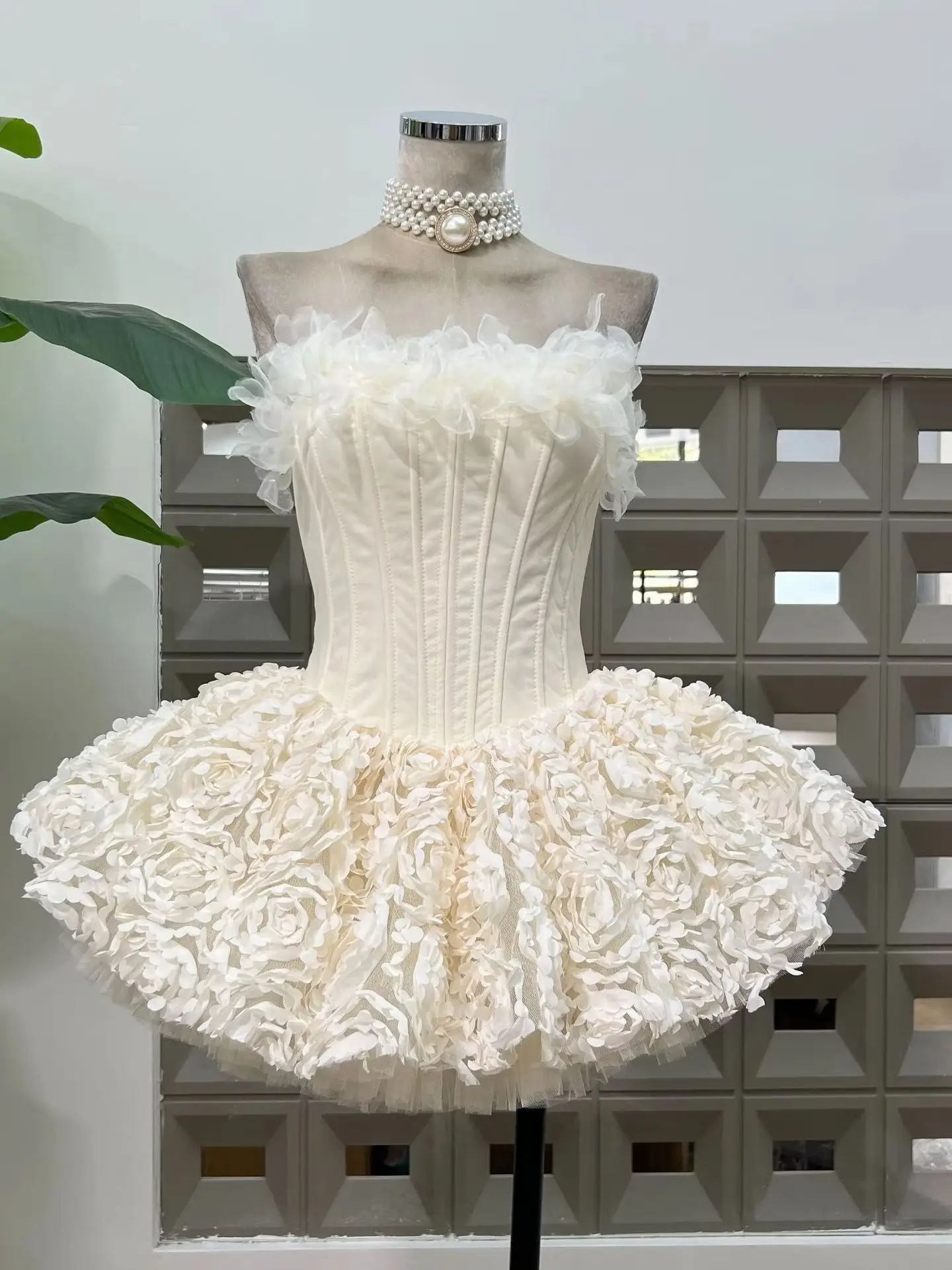 Vestidos Mini Sexys sin Tirantes con Volantes Florales y Corte en A para Mujer, Elegantes Vestidos sin Mangas con Espalda Descubierta, Ajustados, para Fiesta, Cumpleaños, Cóctel