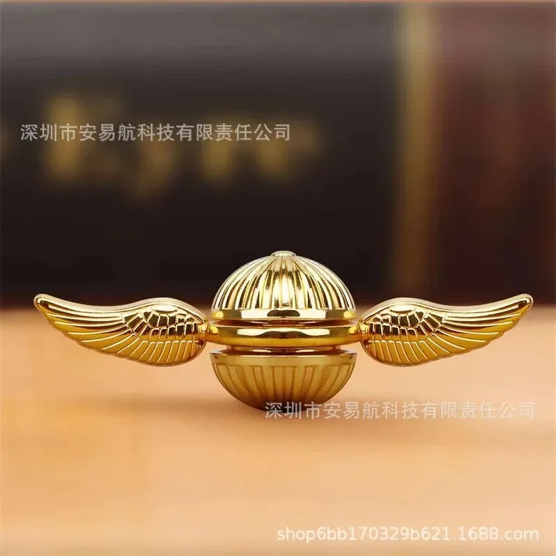 Harries Magic Boy juguetes calientes Fidget Spinner Golden Snitch película periféricos Potters 5 estilos dedo girar juguetes alivio del estrés