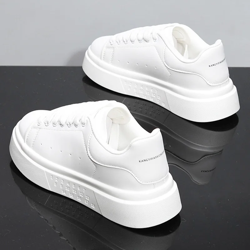 Fashion Men Skateboarding shoes Casual Sport Shoes Platform Sneakers Outdoor Breathable White Running Shoes Women Tennis Shoes