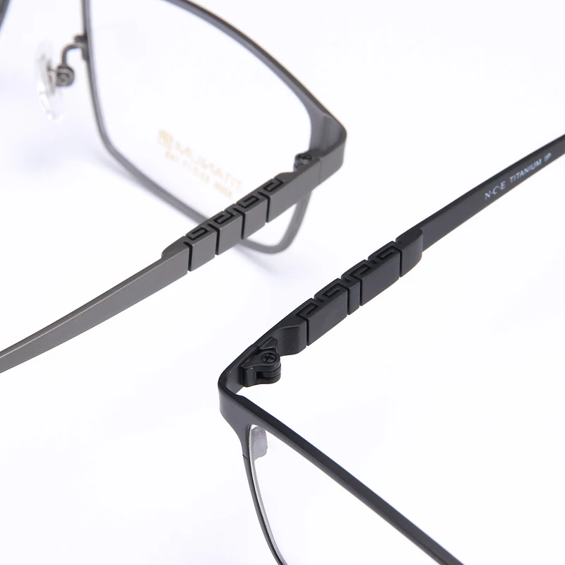 BCLEAR moda alta calidad titanio hombres gafas marco óptico gafas graduadas borde completo negocios cómodo peso ligero