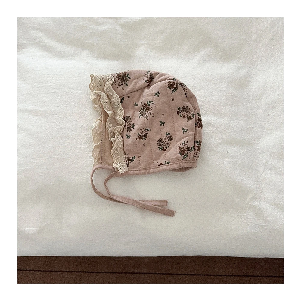 MILANCEL nuevo sombrero de invierno para niños lindo encaje empalmado Floral niños sombrero con protección de oídos 8 colores gorra de palacio para niñas