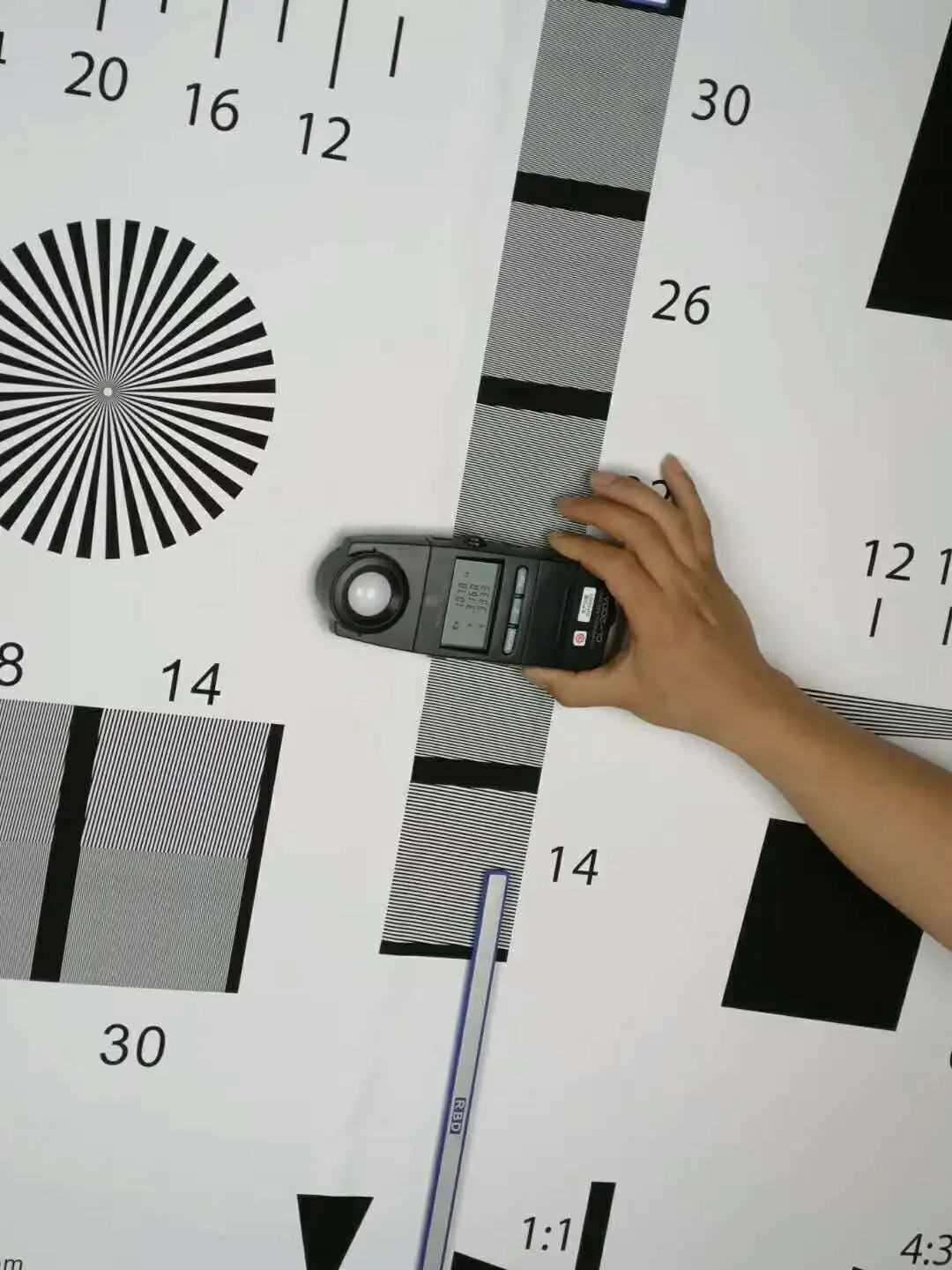 La línea de más alta resolución ISO12233 QS puede medir 2000 LW/PH, tabla de prueba, cámara web, resolución reflectante, 711x400x0,25mm