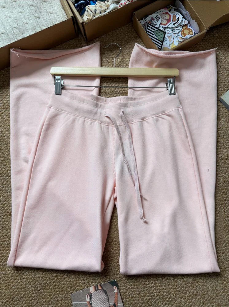 Nuevos pantalones deportivos de algodón rosa claro con cordón para mujer, de cintura baja, corte recto, largos, casuales y versátiles, con dobladillo sin rematar, ideales para primavera.