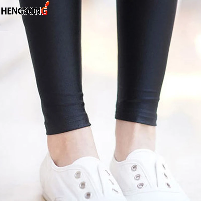 Pantalones de Yoga para mujer, mallas deportivas de Color fluorescente, mallas deportivas negras brillantes elásticas, ropa deportiva para mujer, mallas de Yoga para correr