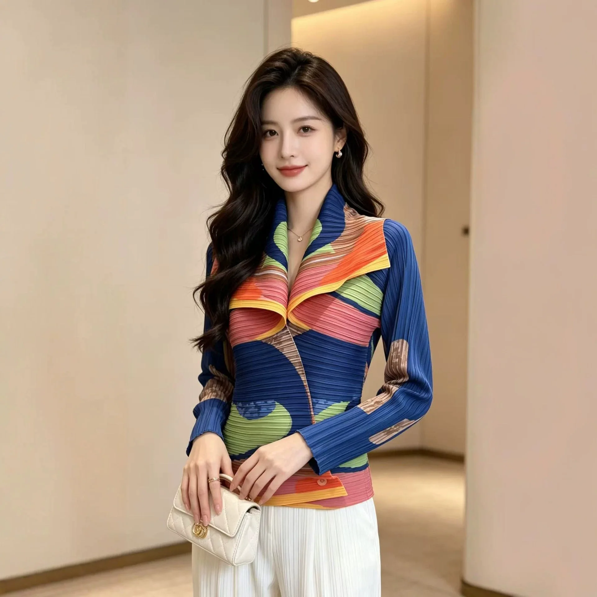 Camisa Plisada con Estampado de Dibujos Animados Miyake para Mujer, Cuello Solapa, Manga Larga, Cierre de Botón, Top de Moda, Cárdigan, Nueva Colección 2026