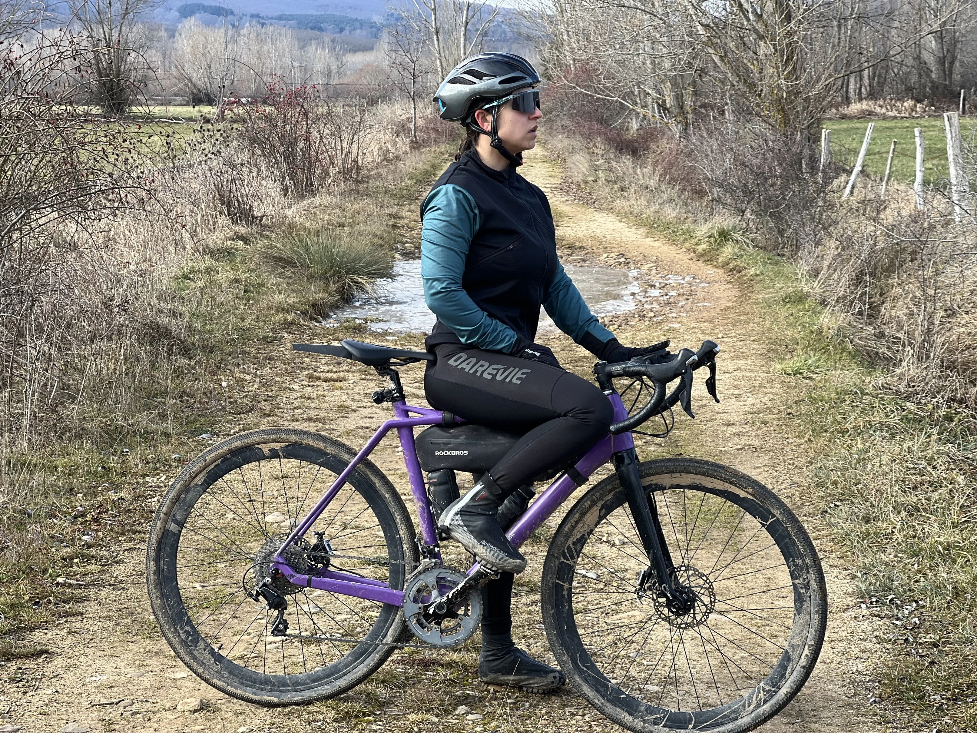 DAREVIE Culotte con tirantes de ciclismo Winter PRO Level Impermeable a prueba de viento Forro polar térmico Almohadilla de gel Pantalón de ciclismo Pantalones de ciclismo cálidos calientes