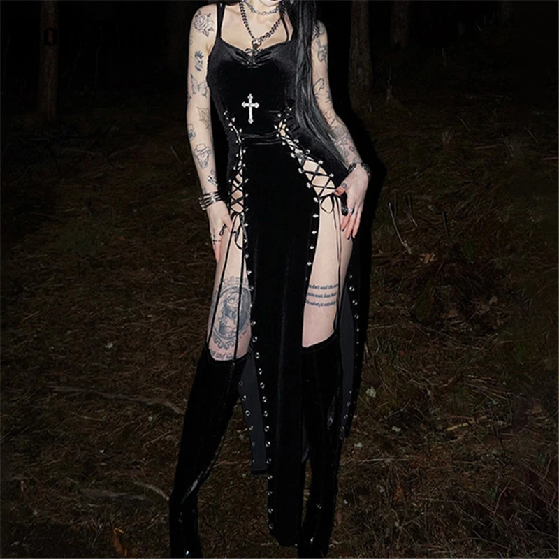 Vestido de terciopelo gótico oscuro estilo punk grunge con abertura alta y tirantes, estilo streetwear de los 90, sexy, con vendaje de espalda, para mujer, ropa gótica de moda.