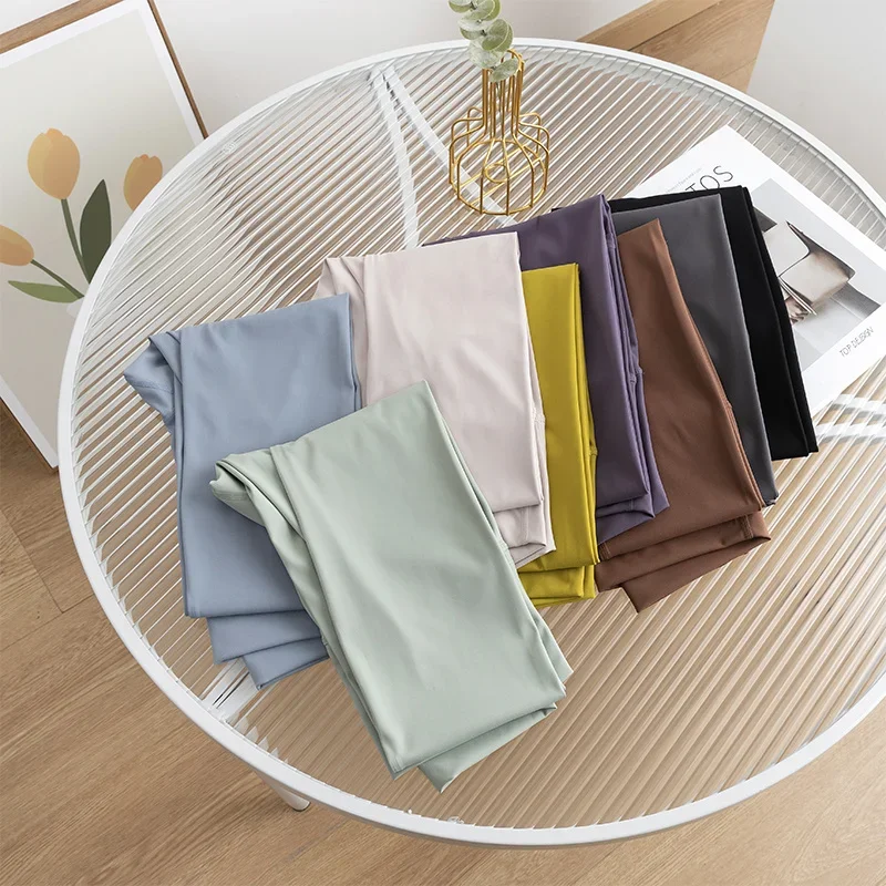 Gran oferta de mallas deportivas para mujer, pantalones para correr, mallas con sensación desnuda, cintura alta, Push Up, deporte, Fitness, correr, pantalones de Yoga