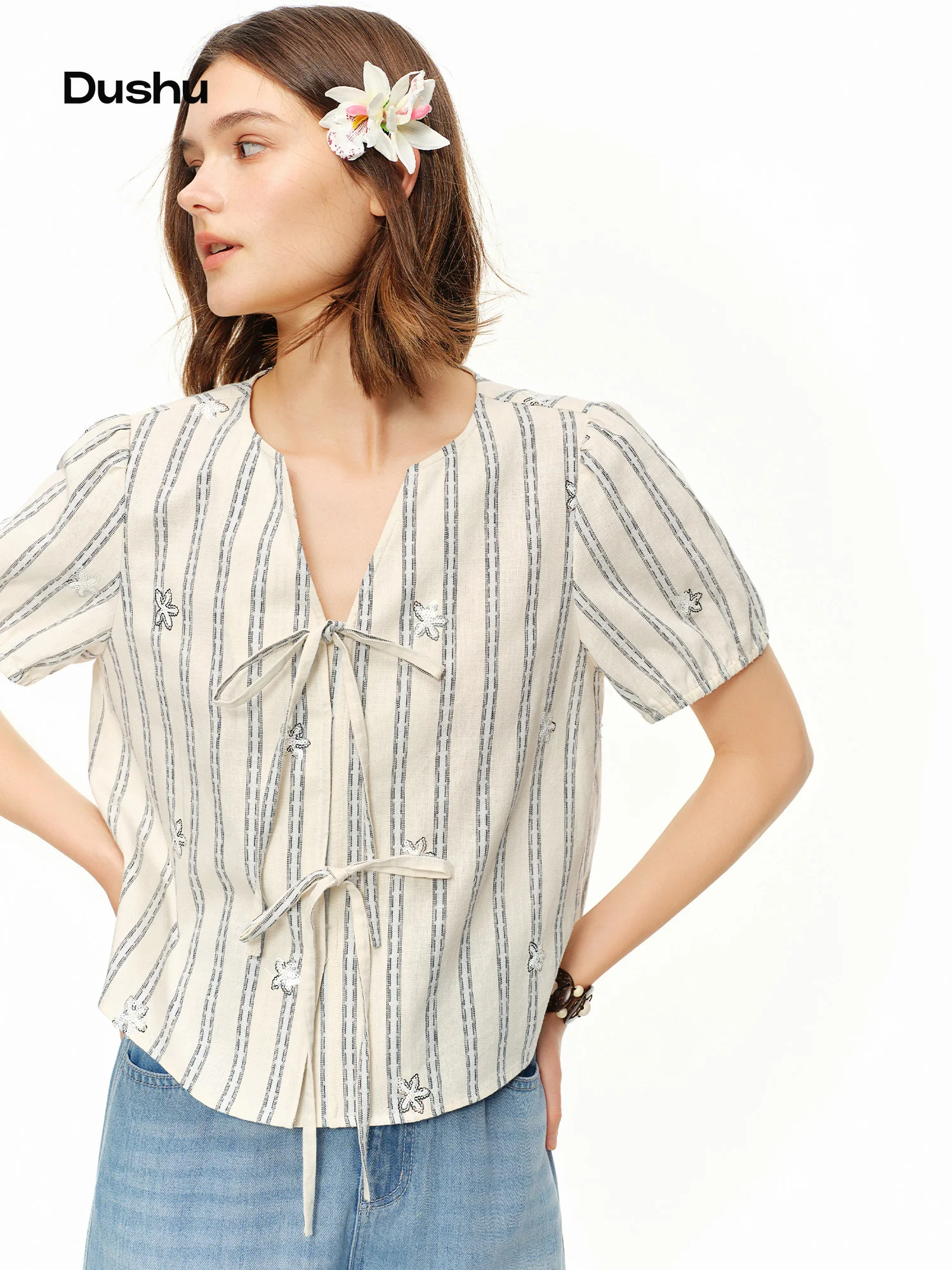 DUSHU 2026 Nueva Blusa de Verano para Mujer con Cuello en V y Rayas, Top de Lino y Algodón con Cuentas para un Estilo Coqueta y Relajado Diario