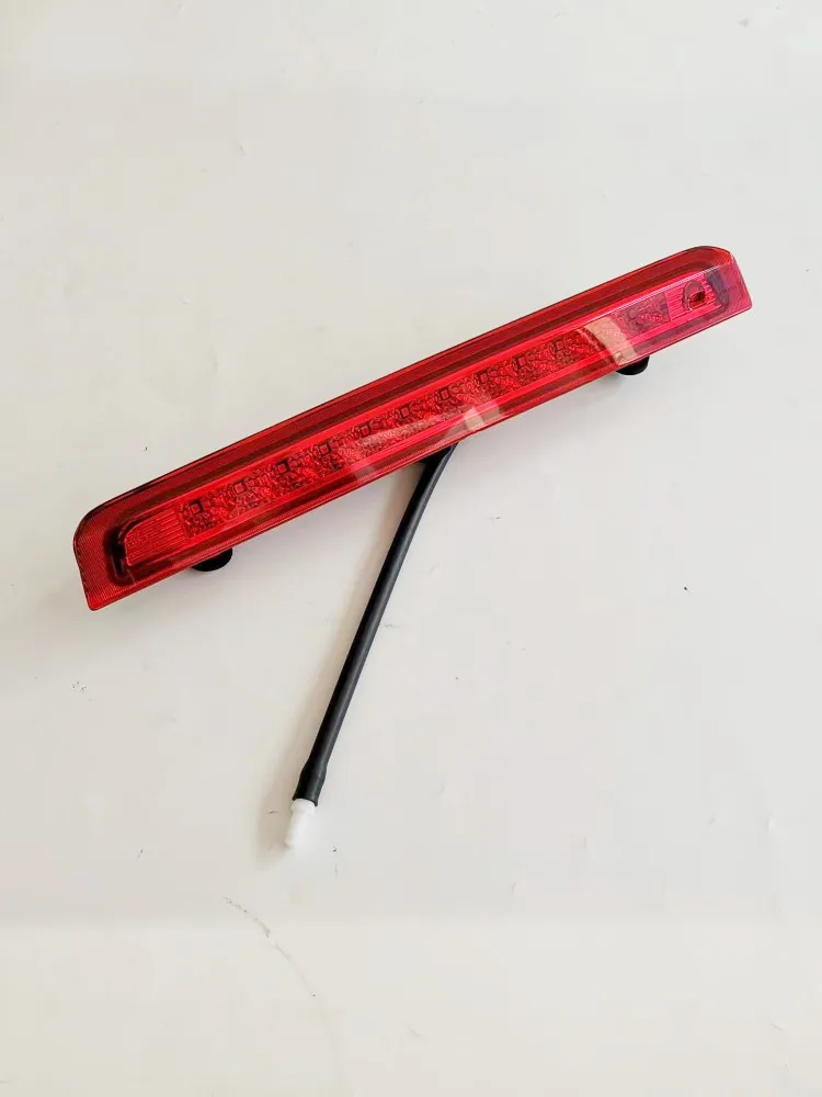 Lámpara de parada trasera de montaje alto para Hyundai i30 2007-2011 927002 L000 LÁMPARA DE PALANCA DE ALTO TRASERO Luces LED de freno alto 92700-2L000