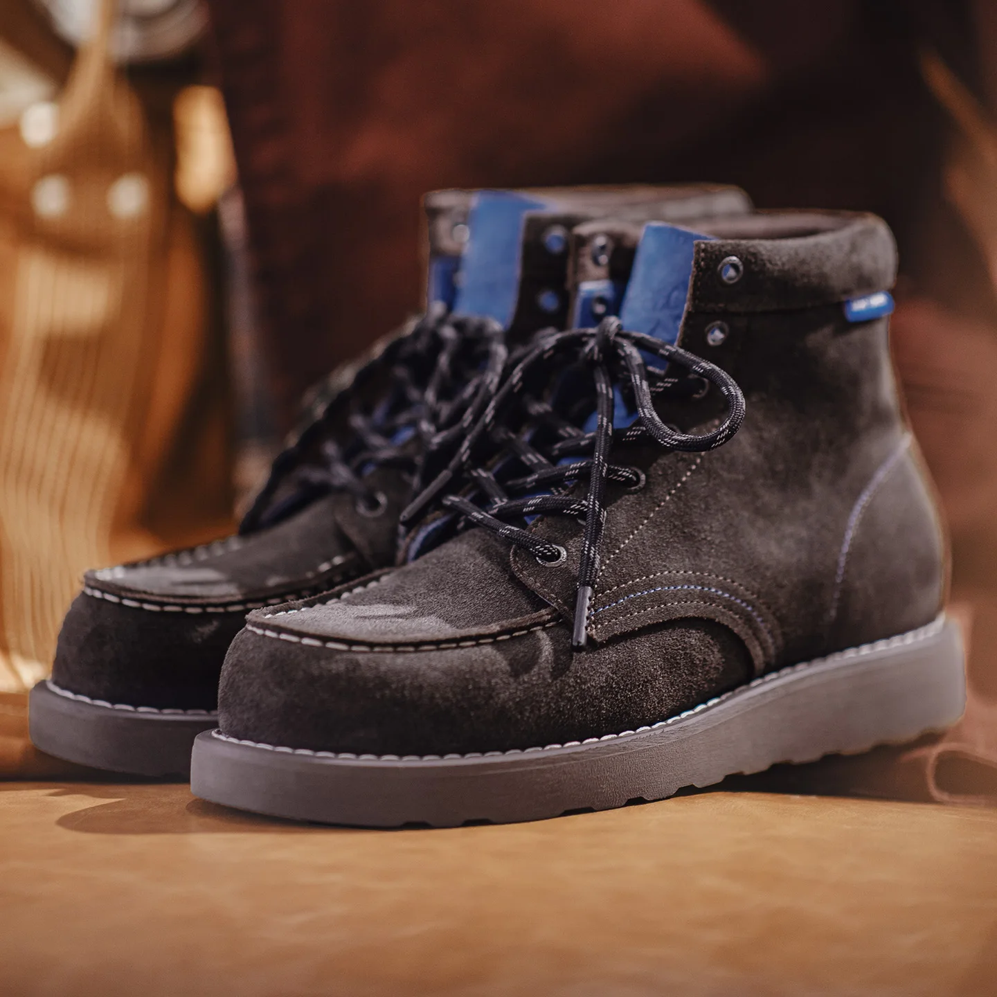 Maden Botas de trabajo de ante vacuno marrón vintage para hombre Botas de combate térmicas altas con cordones y suela gruesa para zapatos de otoño e invierno
