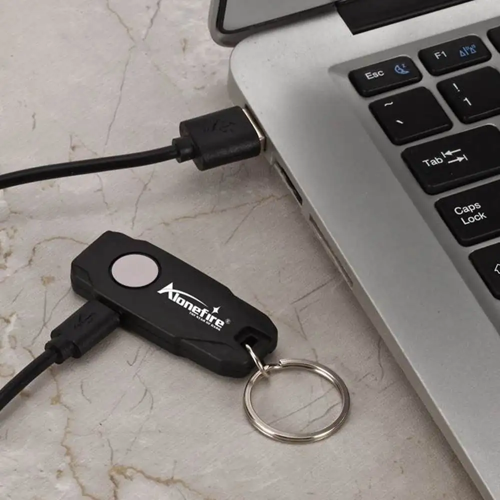 Mini Linterna LED de Llavero Recargable por USB, Linterna de Lectura para Estudiantes y Niños, Lámpara de Emergencia, Luz para Escaleras y Agujeros de Cerradura