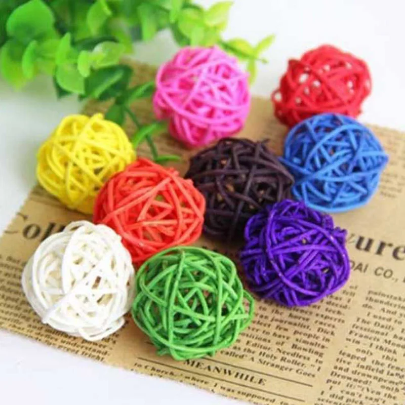 10 Uds. Bola de juguete para masticar loros Color primario Sepak Takraw entrenamiento de aves para mascotas juguete interactivo jaula para pájaros decoración suministros para pájaros