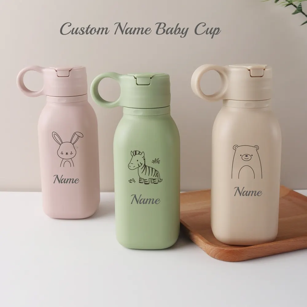 Taza con pajita de silicona con nombre personalizado de 450ML, botella de agua con patrón de dibujos animados personalizada, botella de agua deportiva a prueba de fugas para niños y adultos