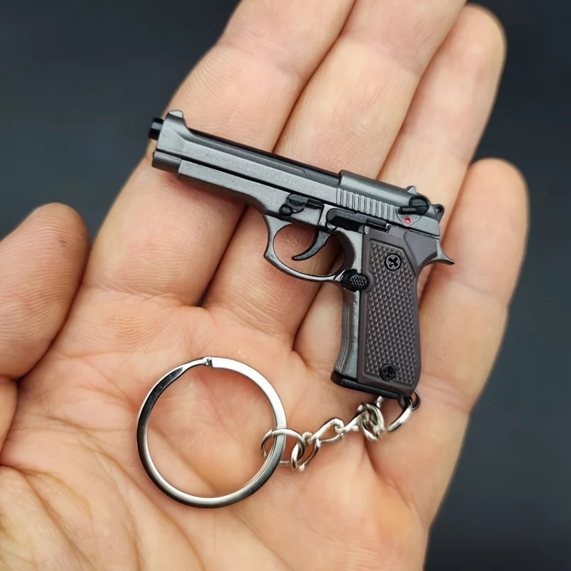 Llavero Táctico de Pistola 2026 - Modelo de Aleación 1:4 con Borlas y Cubierta Transparente, Colgante Deportivo para Bolsa, Regalo para Hombres, Mini Colgante
