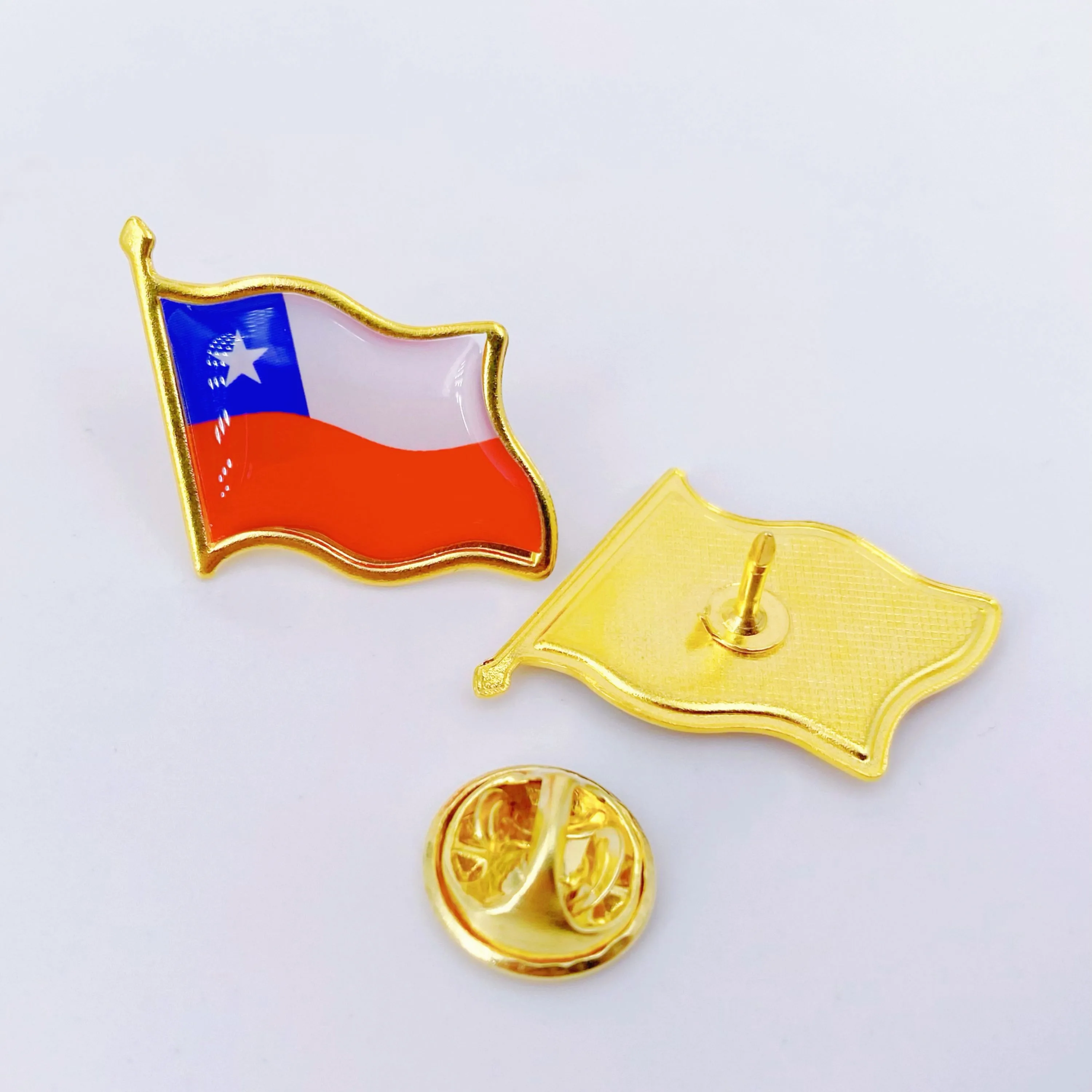 Alfileres de solapa con bandera de Chile, paquete a granel, insignias con emblema nacional de Chile para chaquetas, sombreros, mochilas y ropa