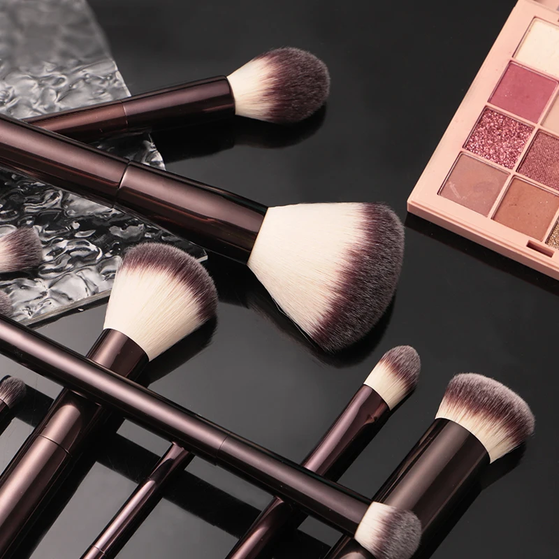 Juego y Kit de brochas de maquillaje con forma de reloj de arena, incluye base en polvo, corrector, colorete de labios, bronceador, sombra de ojos, delineador de ojos, pincel para resaltar