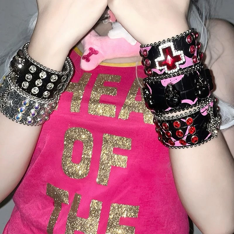 Joyería gótica de cuero, pulsera cruzada de cristal rojo, pulsera de calavera Retro Grunge para mujer, accesorios, dijes Punk coreanos
