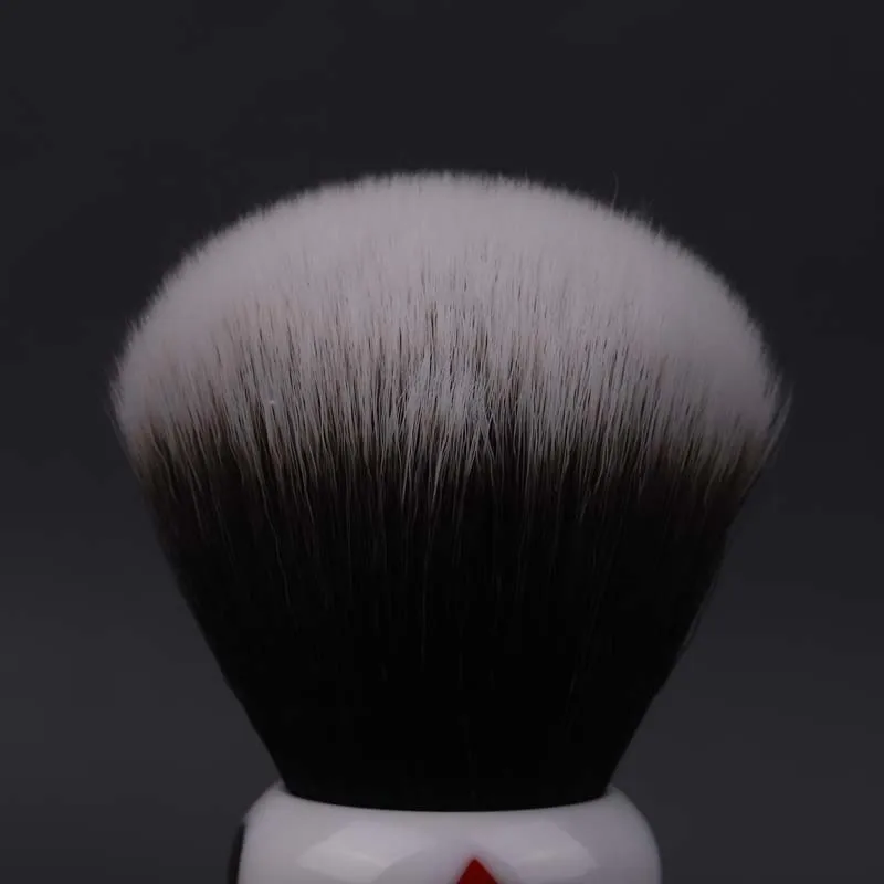 Brocha de Afeitar para Hombre YAQI Casino Clubs de 26 mm con Mango de Resina y Pelo Sintético, Nudo Husky, para Afeitado en Húmedo