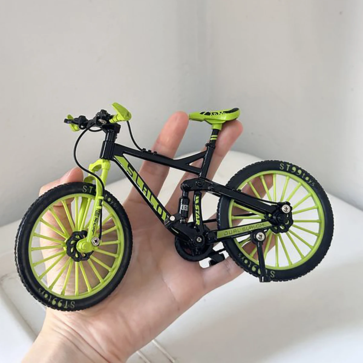 Mini bicicleta de aleación 1:10, modelo fundido a presión, bicicleta de montaña en miniatura de Metal, juguete de carreras, colección de simulación, juguetes para niños