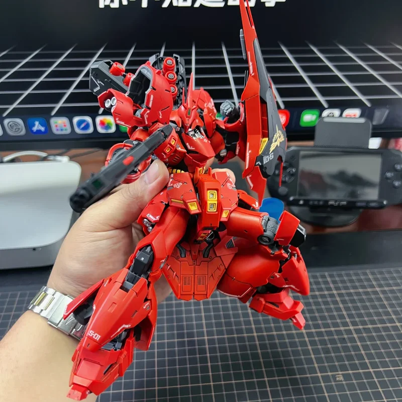 Sazabi RG 1/144 Kit de Montaje de Robot, Figuras de Acción, Juguetes de Rompecabezas para Niños, Regalo Coleccionable, Adorno de Escritorio, Muñeco con Adhesivos de Agua