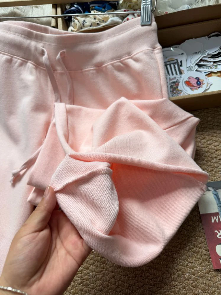 Nuevos pantalones deportivos de algodón rosa claro con cordón para mujer, de cintura baja, corte recto, largos, casuales y versátiles, con dobladillo sin rematar, ideales para primavera.