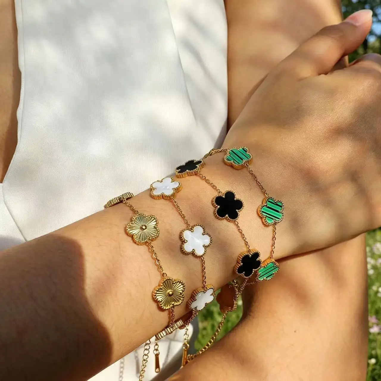 Pulsera de Trébol de Cinco Hojas de Acero Inoxidable y Titanio, Joyería Elegante e Impermeable para Mujer, Regalo de Lujo Ligero