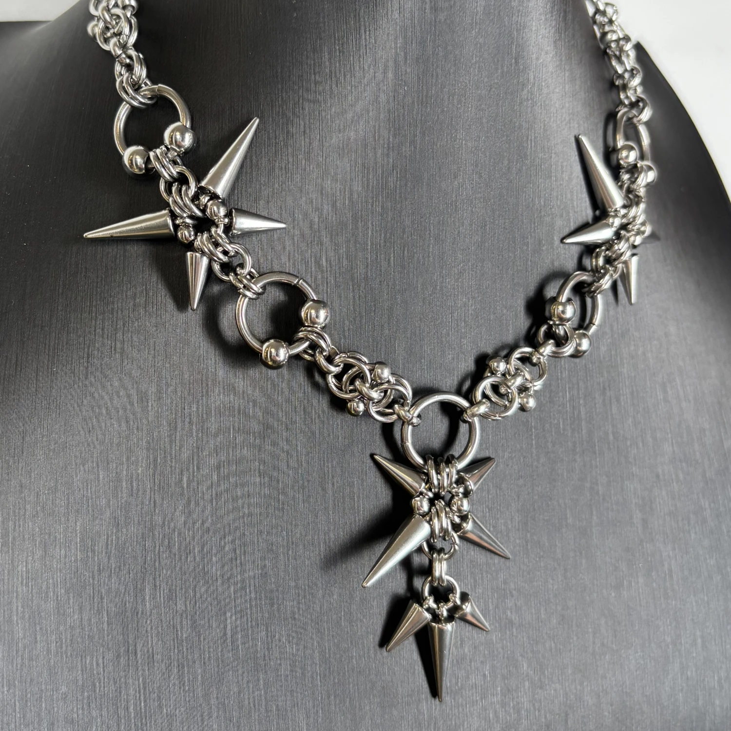 Cadena con colgante de remache Punk Grunge Rock, collar geométrico hecho a mano a la moda, joyería gótica, accesorios de Hip Hop