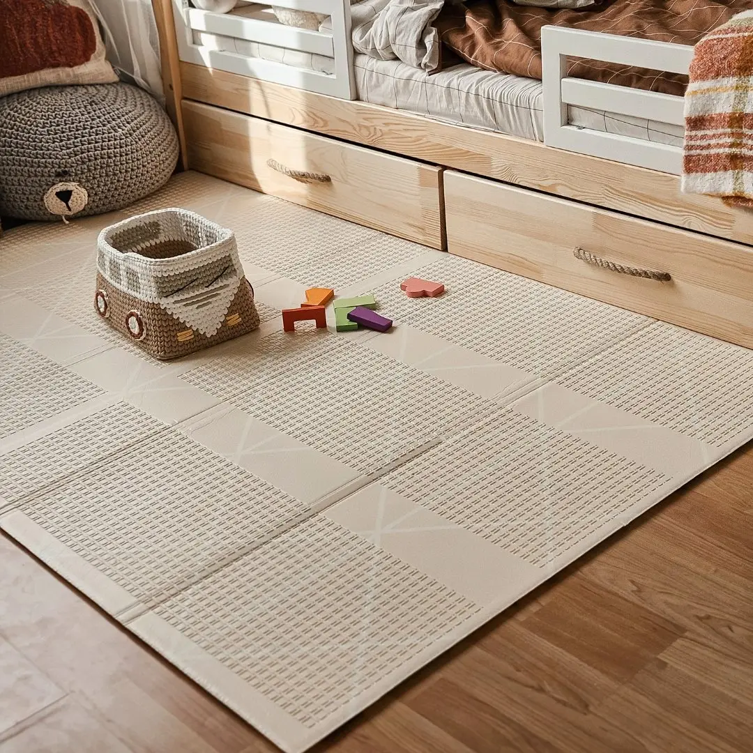 Mamabrum, alfombra plegable para bebés, con diseño urbano, doble cara, para uso educativo, antideslizante y con aislamiento térmico, para niños a partir de 0 meses.